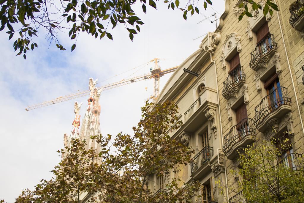 ברצלונה Happy People Sagrada Familia Apartments מראה חיצוני תמונה