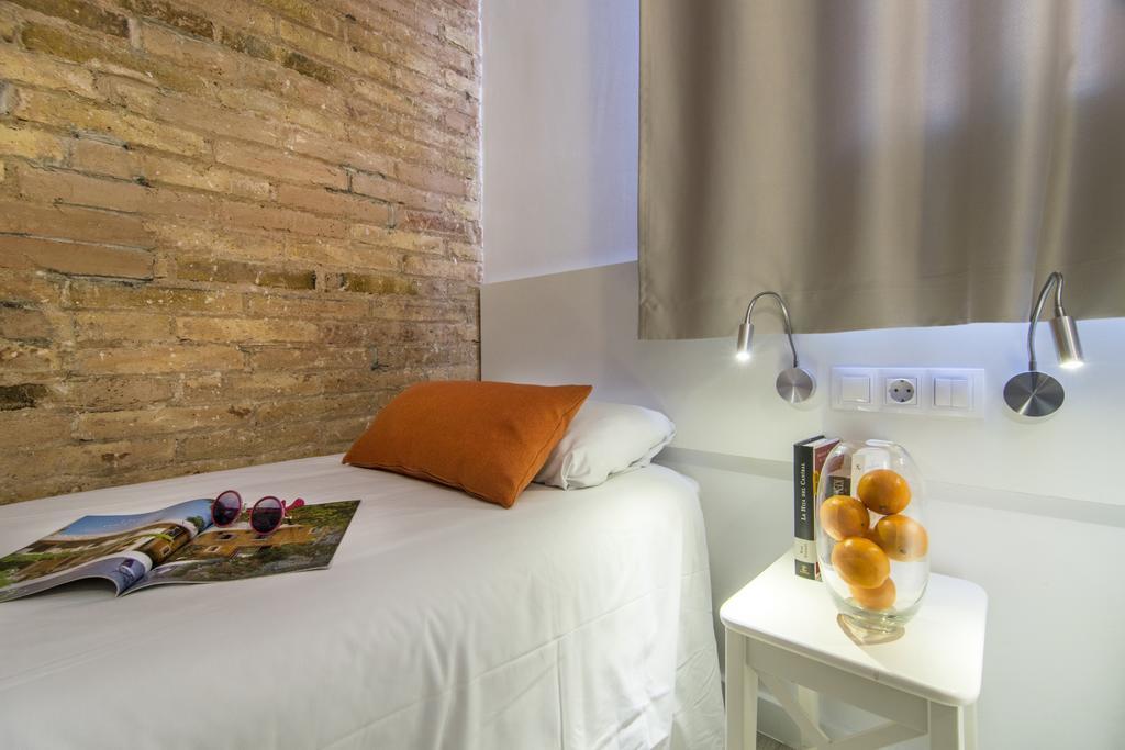 ברצלונה Happy People Sagrada Familia Apartments מראה חיצוני תמונה