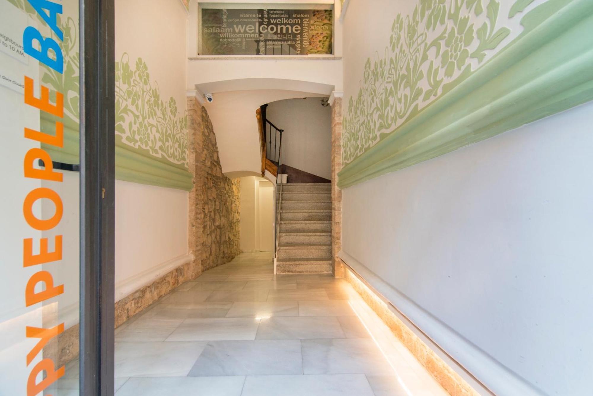 ברצלונה Happy People Sagrada Familia Apartments מראה חיצוני תמונה
