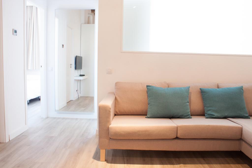 ברצלונה Happy People Sagrada Familia Apartments מראה חיצוני תמונה